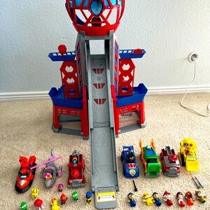Paw Patrol Movie Ultimate Tower with Vehicles/ Characters Chase Marshall Sky